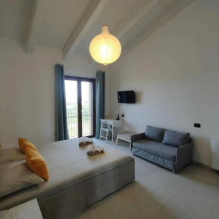 Giorgini Apartment *