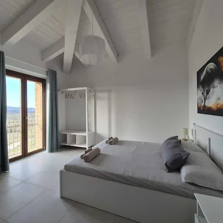 Giorgini Apartment *