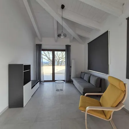 Giorgini Apartment *